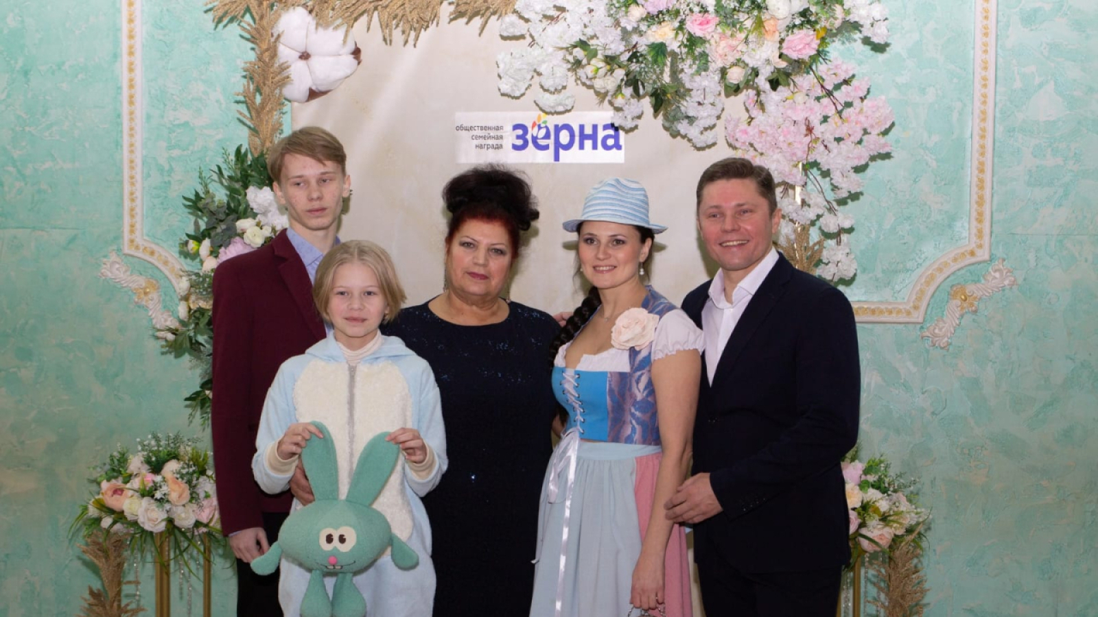 Семья Гергерт – финалисты конкурса общественной семейной награды Челябинской области «Зёрна» в номинации «Семья в деле»