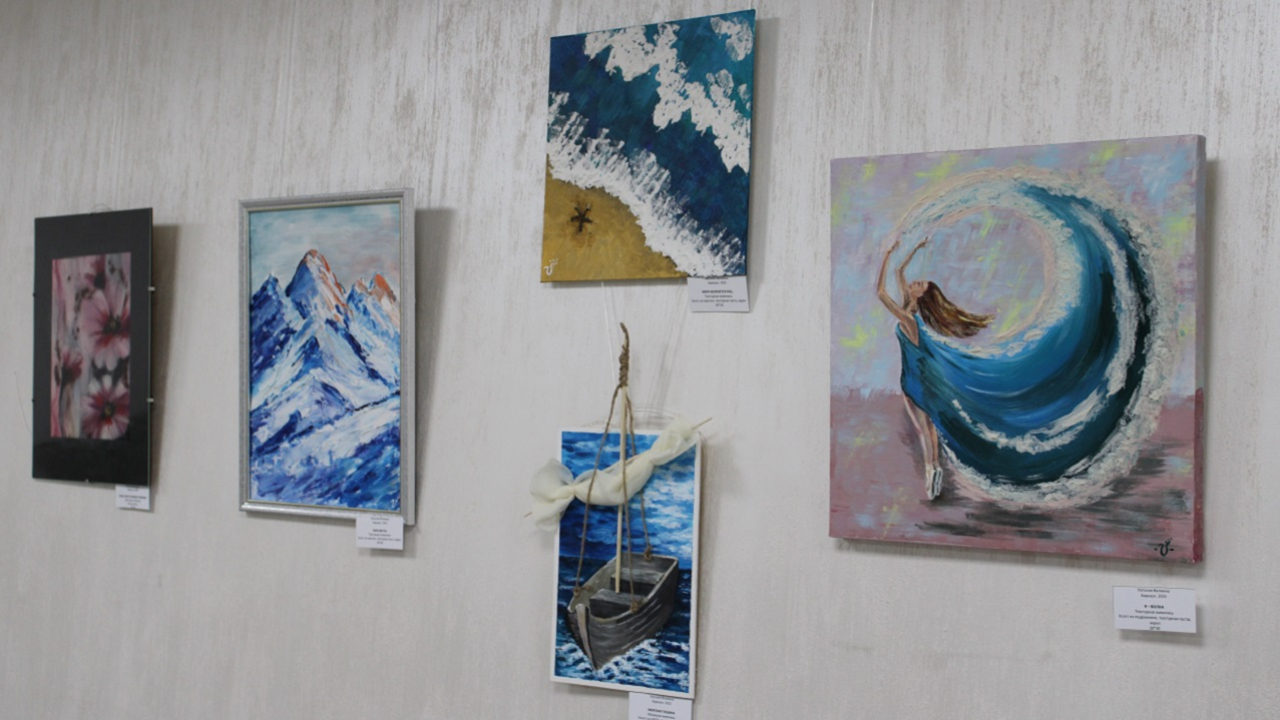 Выставка «От природы к творчеству» в Центре культурно-делового сотрудничества «Немцы Алтая»