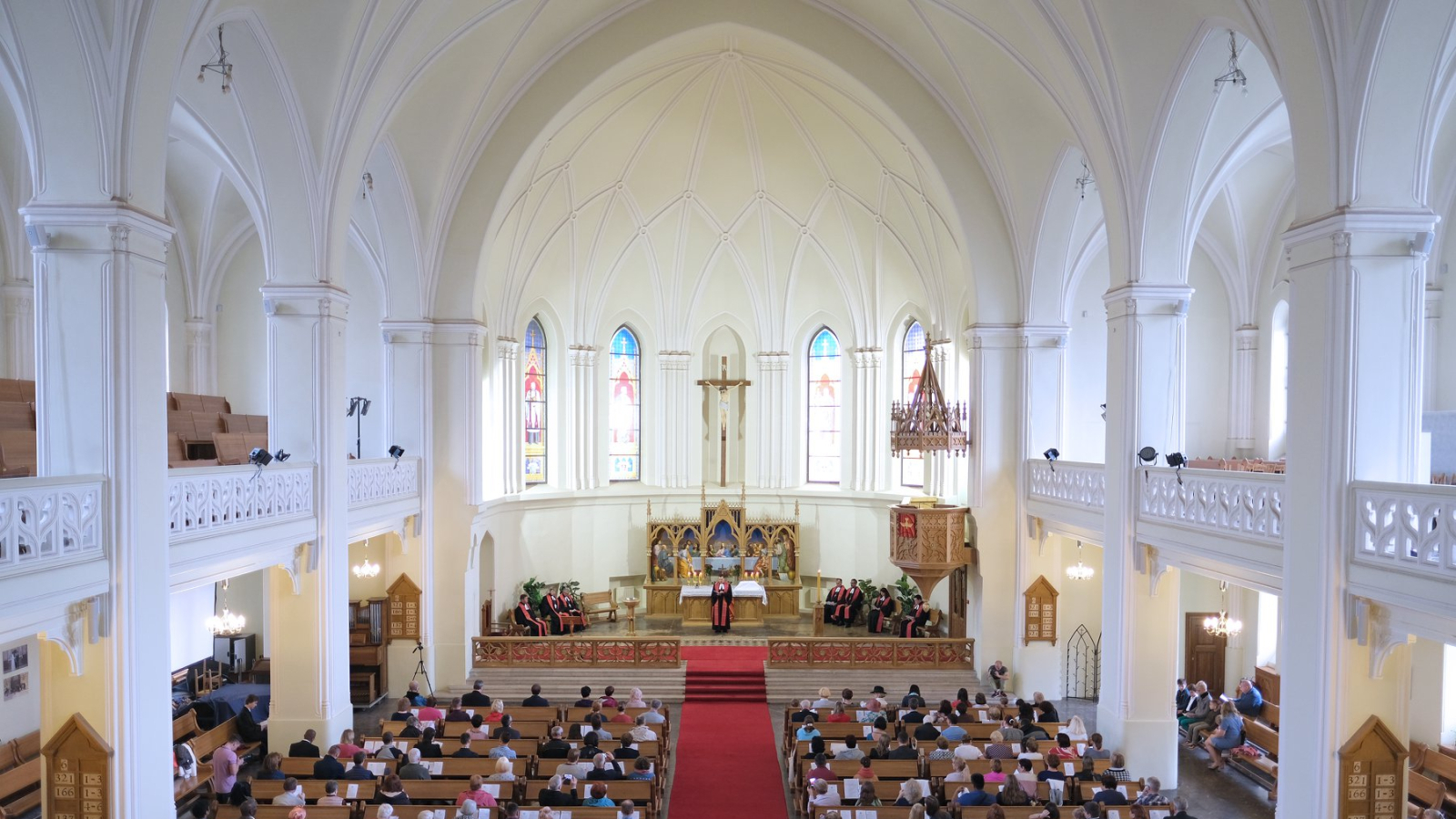 Богослужение в Евангелическо-лютеранском кафедральном соборе Cвятых Петра и Павла в Москве / Елизавета Аксенова