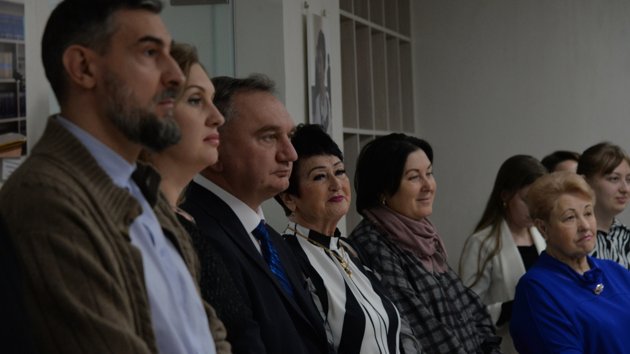 «Немцы Алтая»: обновленная фотовыставка Владимира Бекка открылась в Барнауле