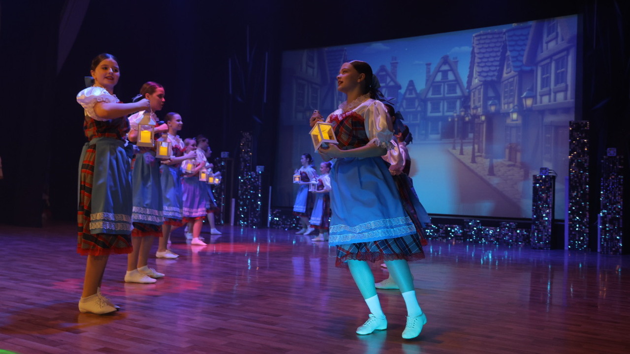 Юбилей Образцового самодеятельного коллектива эстрадно-немецкого танца «Темпо»: 40 лет на сцене, 40 лет в движении