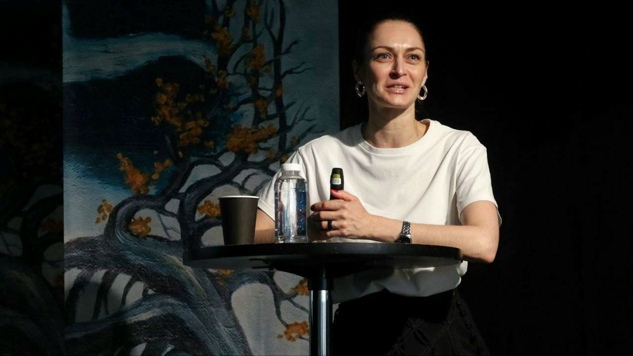  «Не отображающее зеркало, а увеличивающее стекло»: Полина Захарова о силе театрального искусства